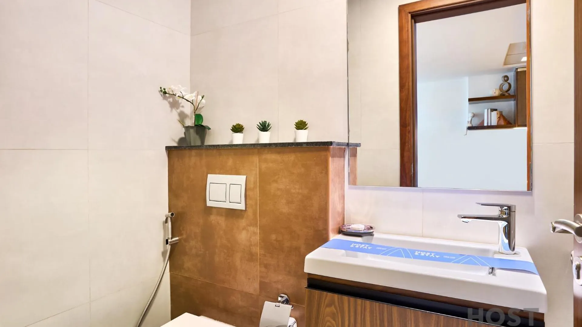 Apartment Boho-Chic Comfort - 1Br Haven - Marquis 2020 Arjan Dubai